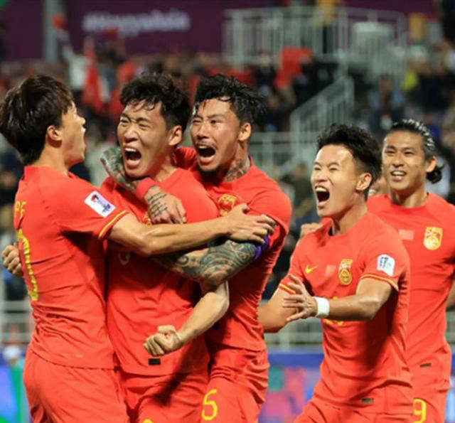 包含荷兰憾平奥地利，仍需一场胜利锁定欧锦赛强的词条