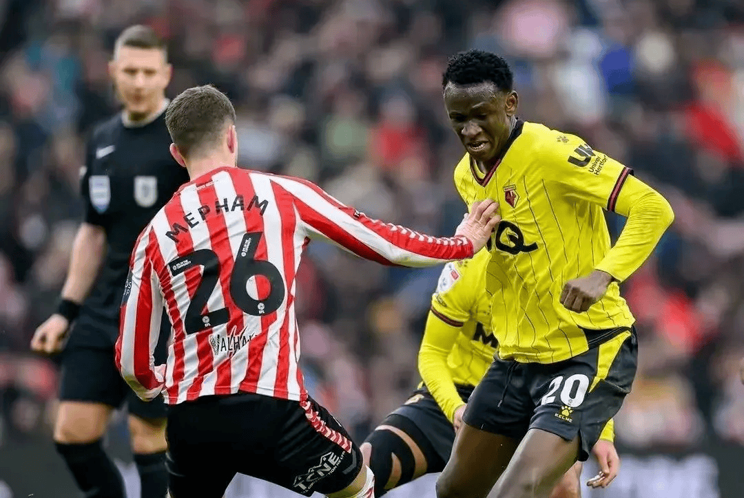 关于沃特福德客场遭遇失利,球队防守失误,士气受挫的信息 关于沃特福德客场遭遇失利,球队防守失误,士气受挫的信息