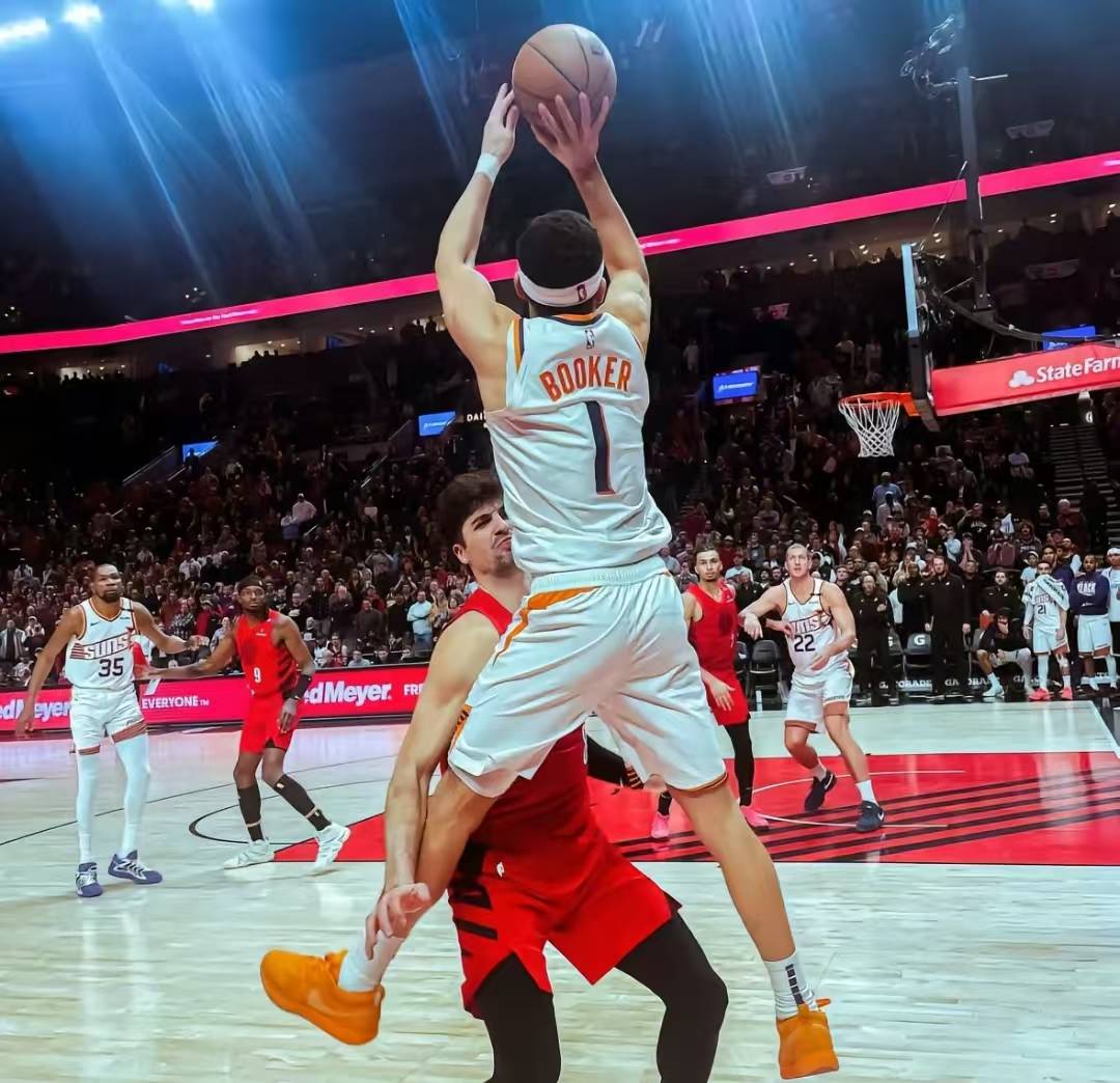 包含太阳队新赛季首战频遭受挫进攻力不足的词条 包含太阳队新赛季首战频遭受挫进攻力不足的词条