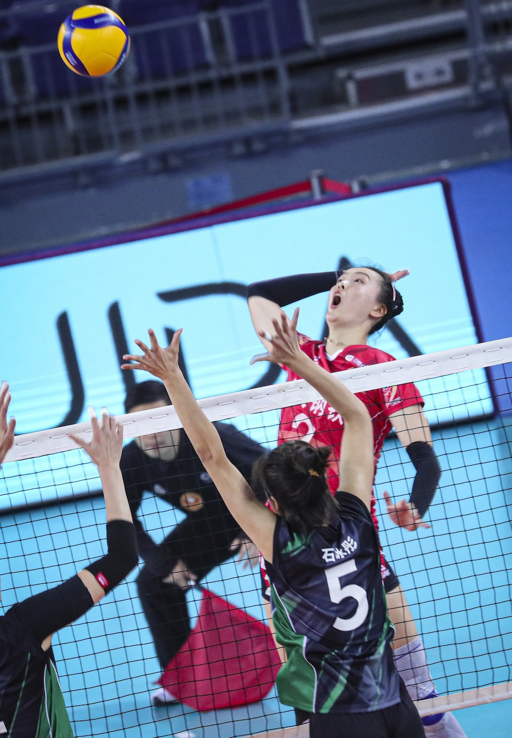 挪威队奋力一搏,成功晋级四强的简单介绍 挪威队奋力一搏,成功晋级四强的简单介绍