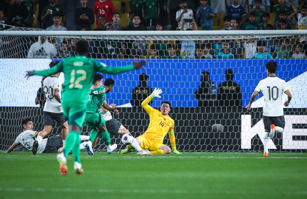 包含精彩纷呈的比赛充满悬念球员投入热情的词条 包含精彩纷呈的比赛充满悬念球员投入热情的词条