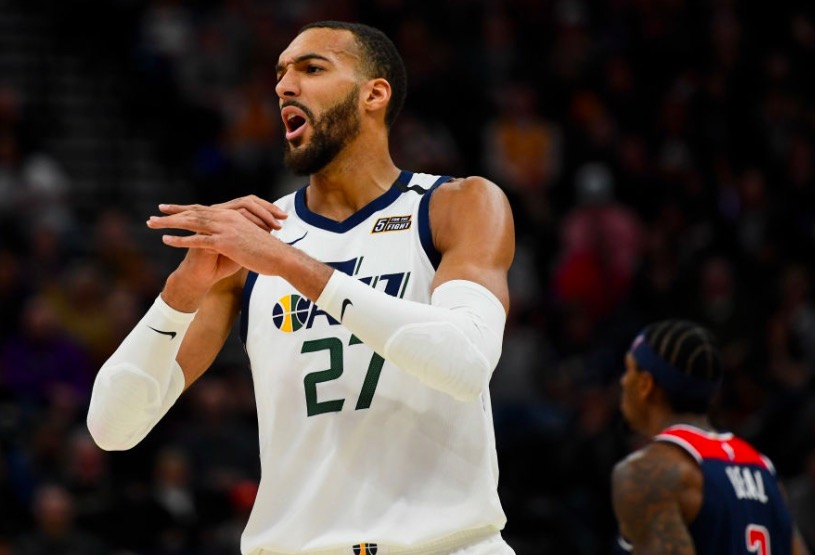 包含凯尔特人B队血洗篮网，戈贝尔爆发神勇的词条