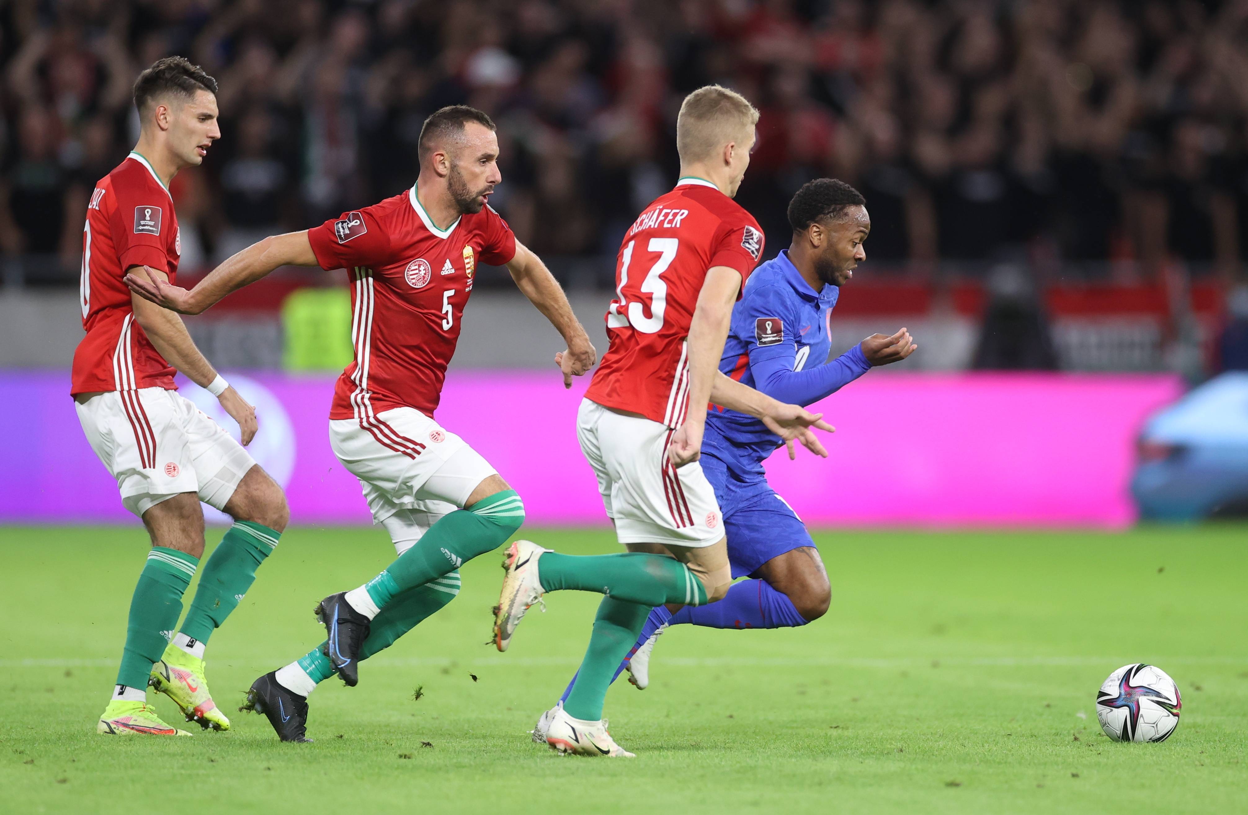 关于匈牙利队在比赛中展现出强大的意志力，取得胜利的信息