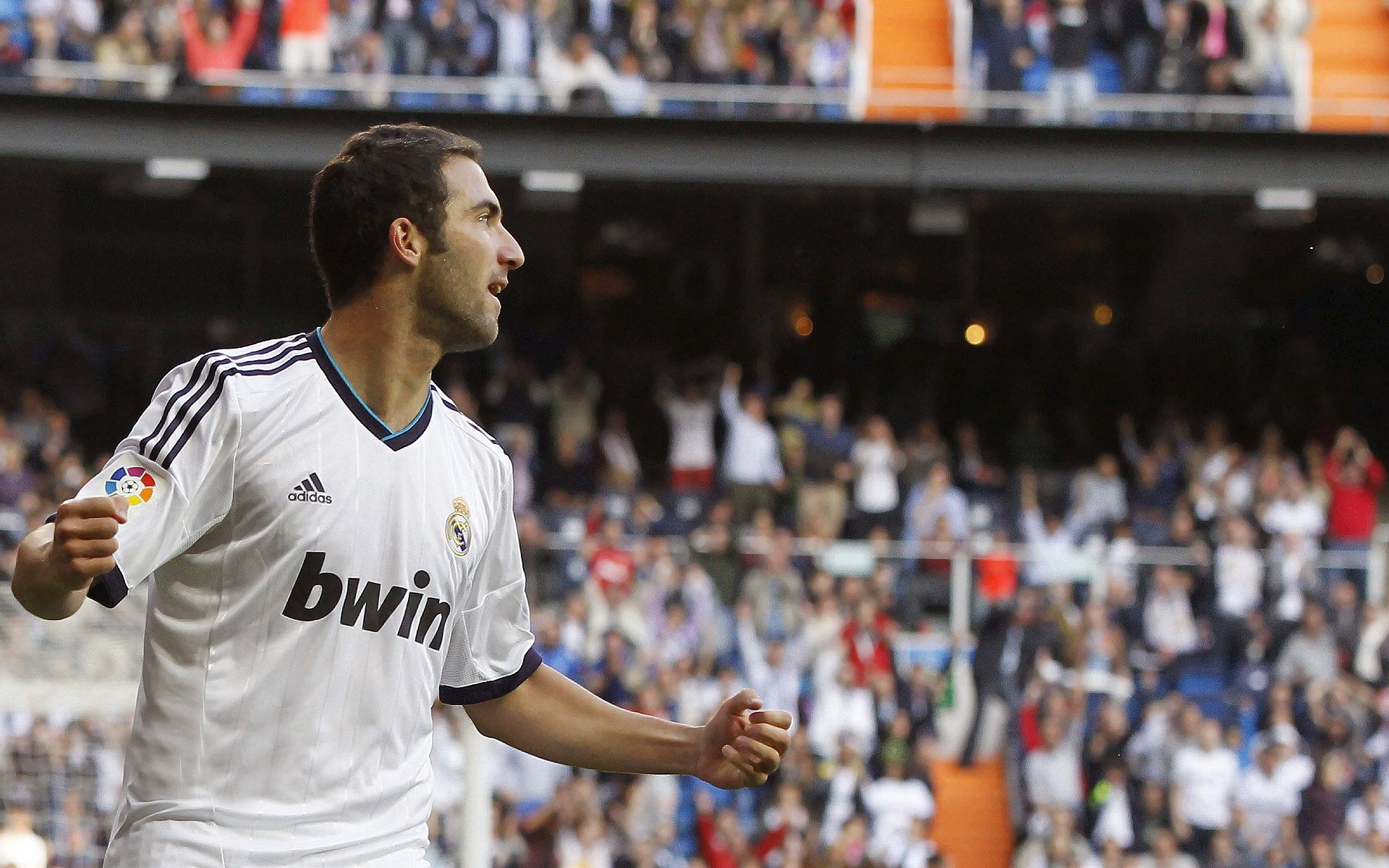 哥斯达黎加奇迹之夜，特奥在年度焦点战中接管比赛，皇马神话被改写