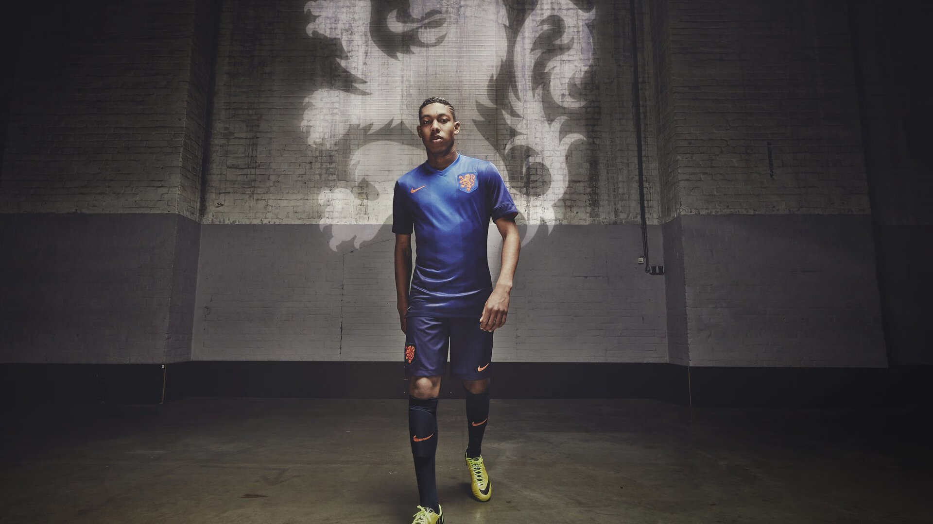 法拉利险胜迈凯伦，诺里斯孤身扛起全队的悲壮之战